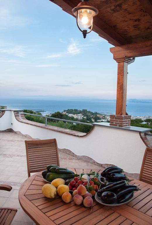 Relais Maison De Charles Ischia Dış mekan fotoğraf